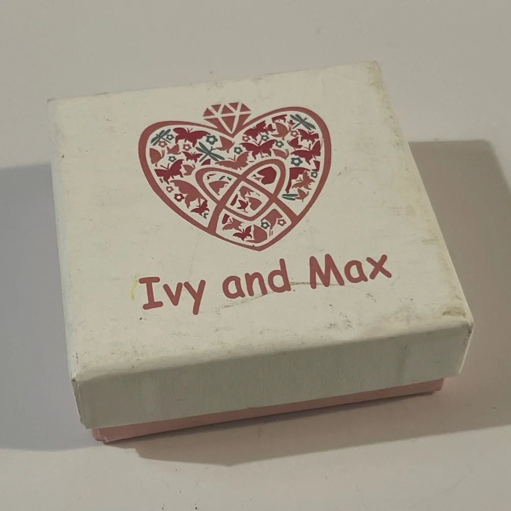 Ivy and Max new ivy